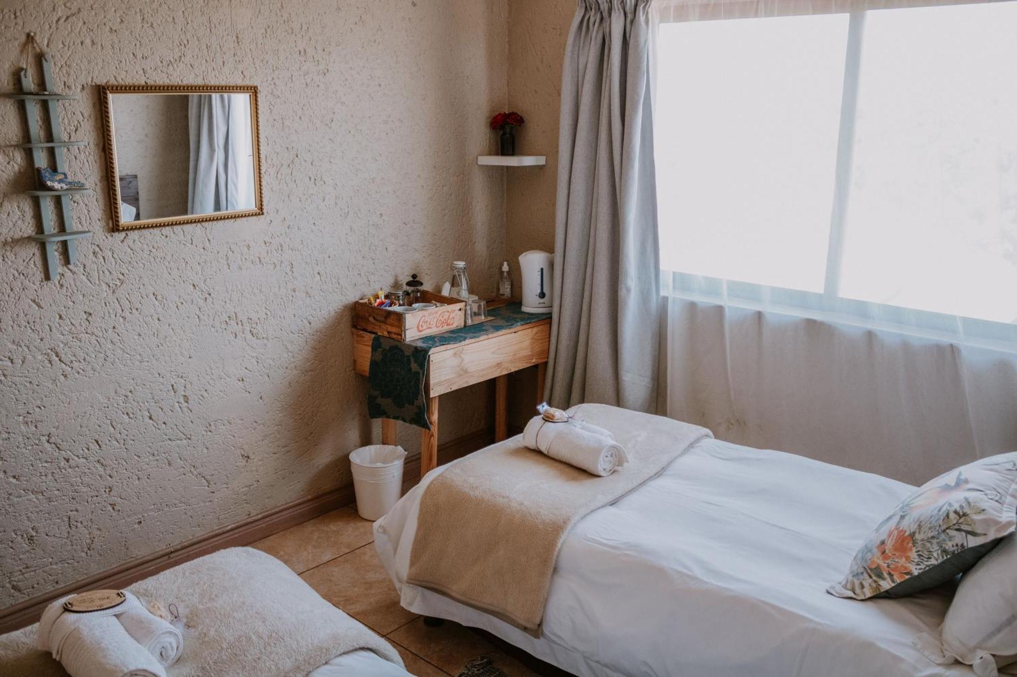 White Linen Guesthouse Tierpoort Exterior photo