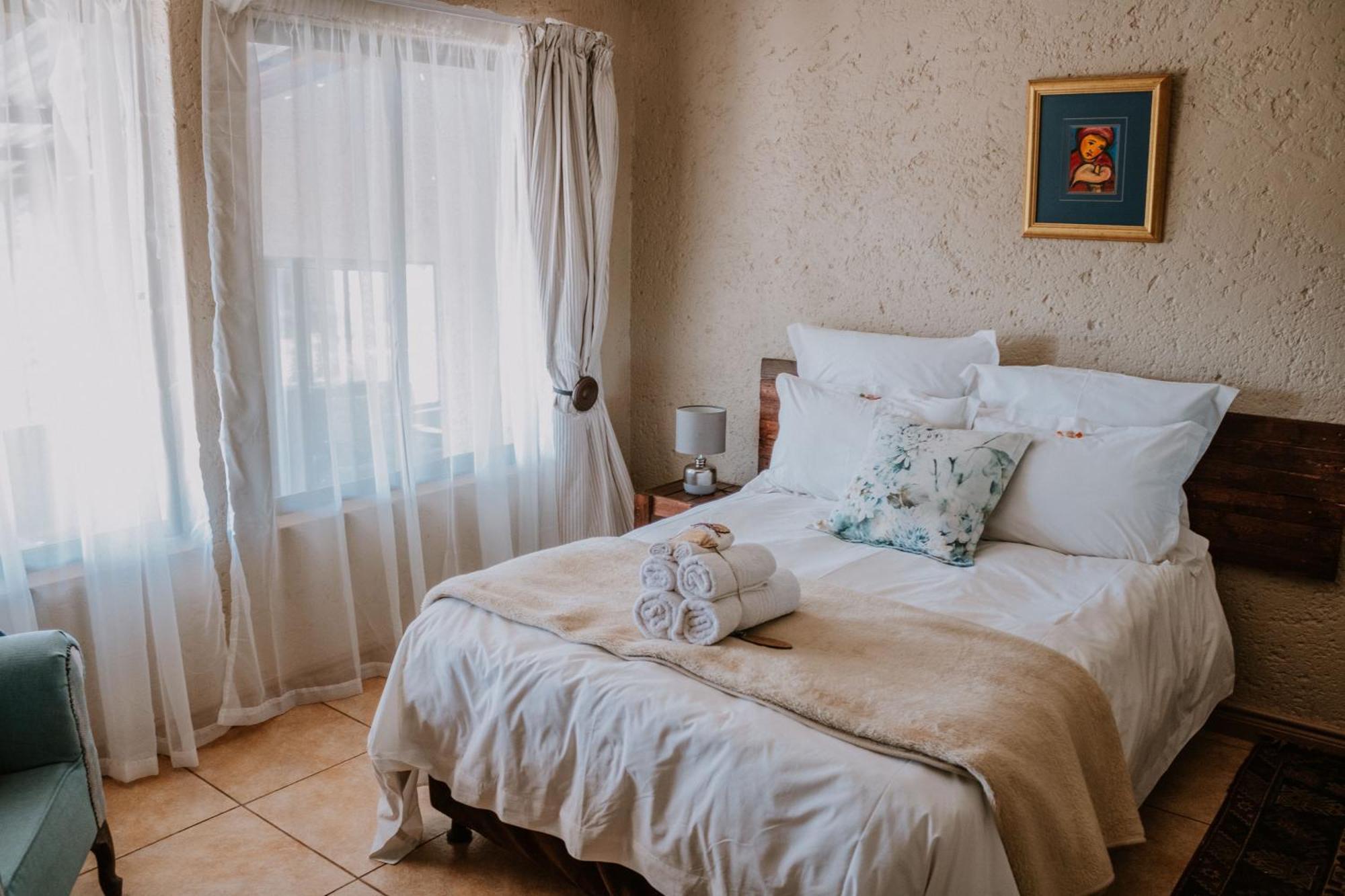 White Linen Guesthouse Tierpoort Exterior photo